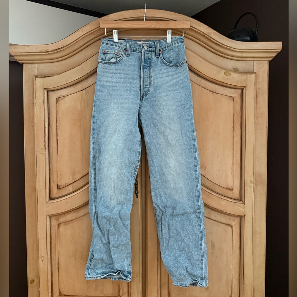 Levi’s Ribcage Straight Ankle